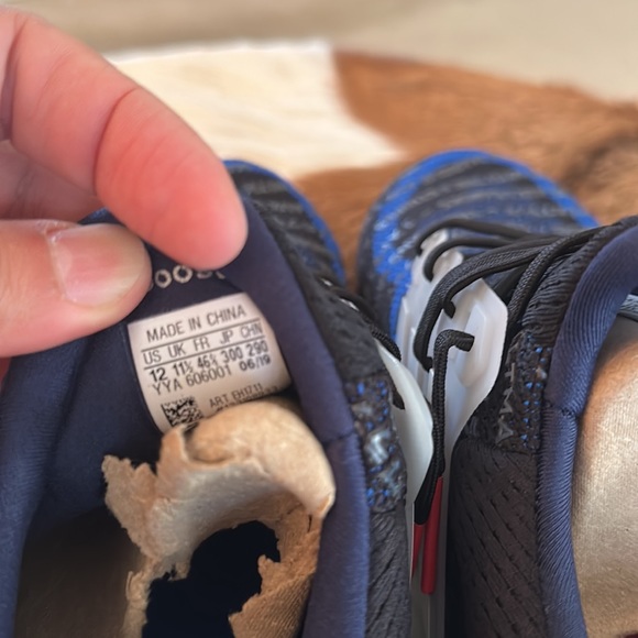 Adidas Ultraboost Size 12 - Picture 9 of 11